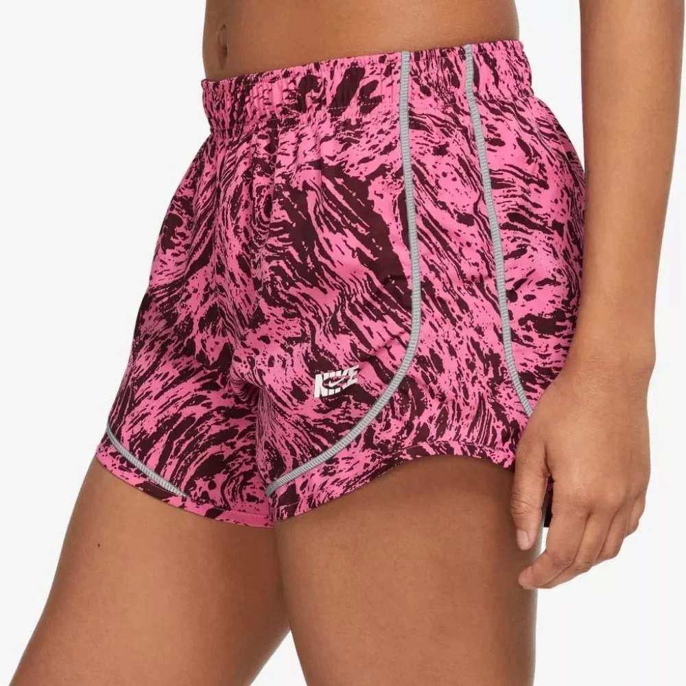 Nike Women's Dri-FIT Icon Clash Tempo Shorts NWT - Picture 2 of 5